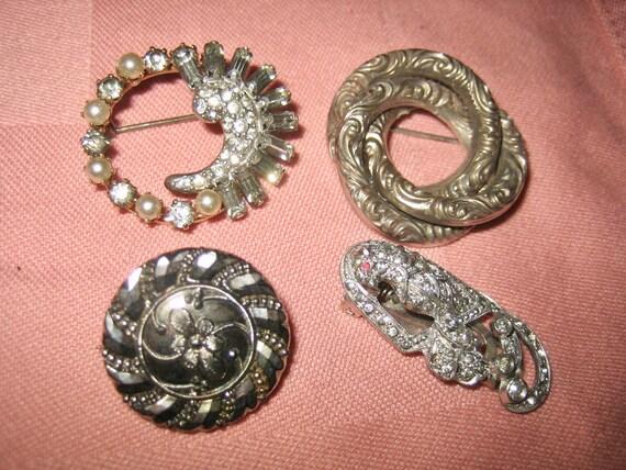 Antique 100 Year old Lot of 4 Brooches 2 are sign… - image 3