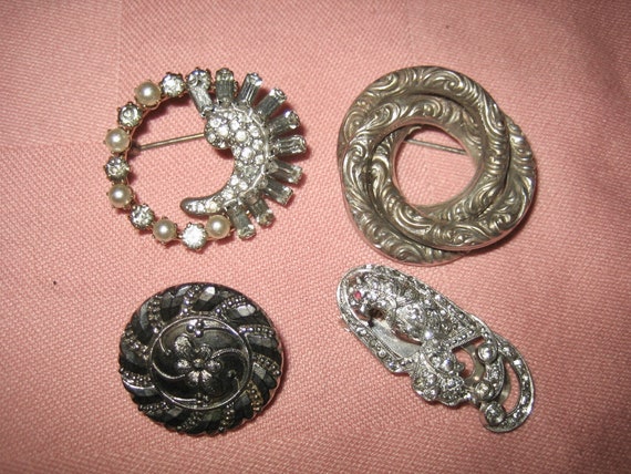 Antique 100 Year old Lot of 4 Brooches 2 are sign… - image 2