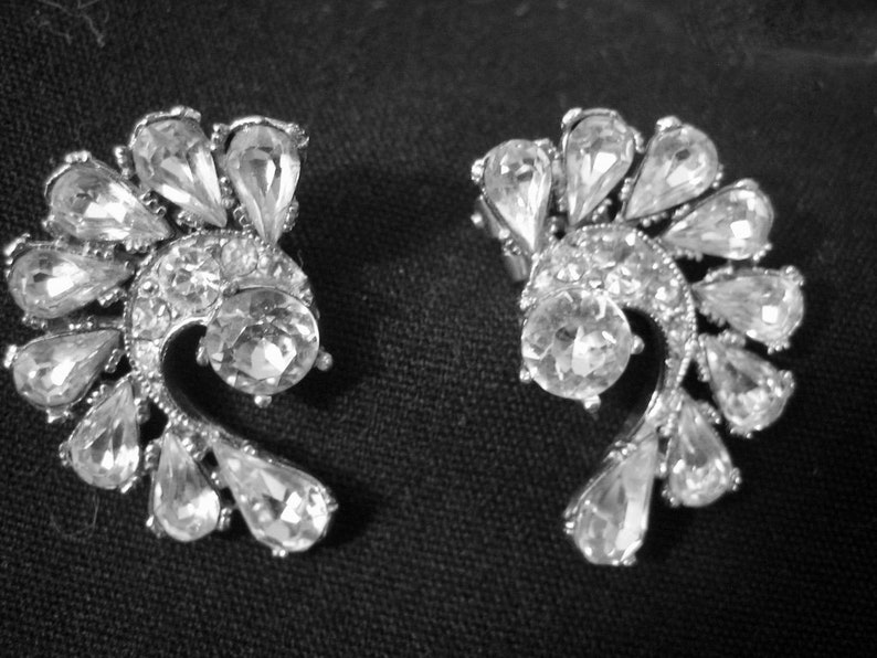 Vintage Rhinestone Duette Pins Fur Clip Brooch