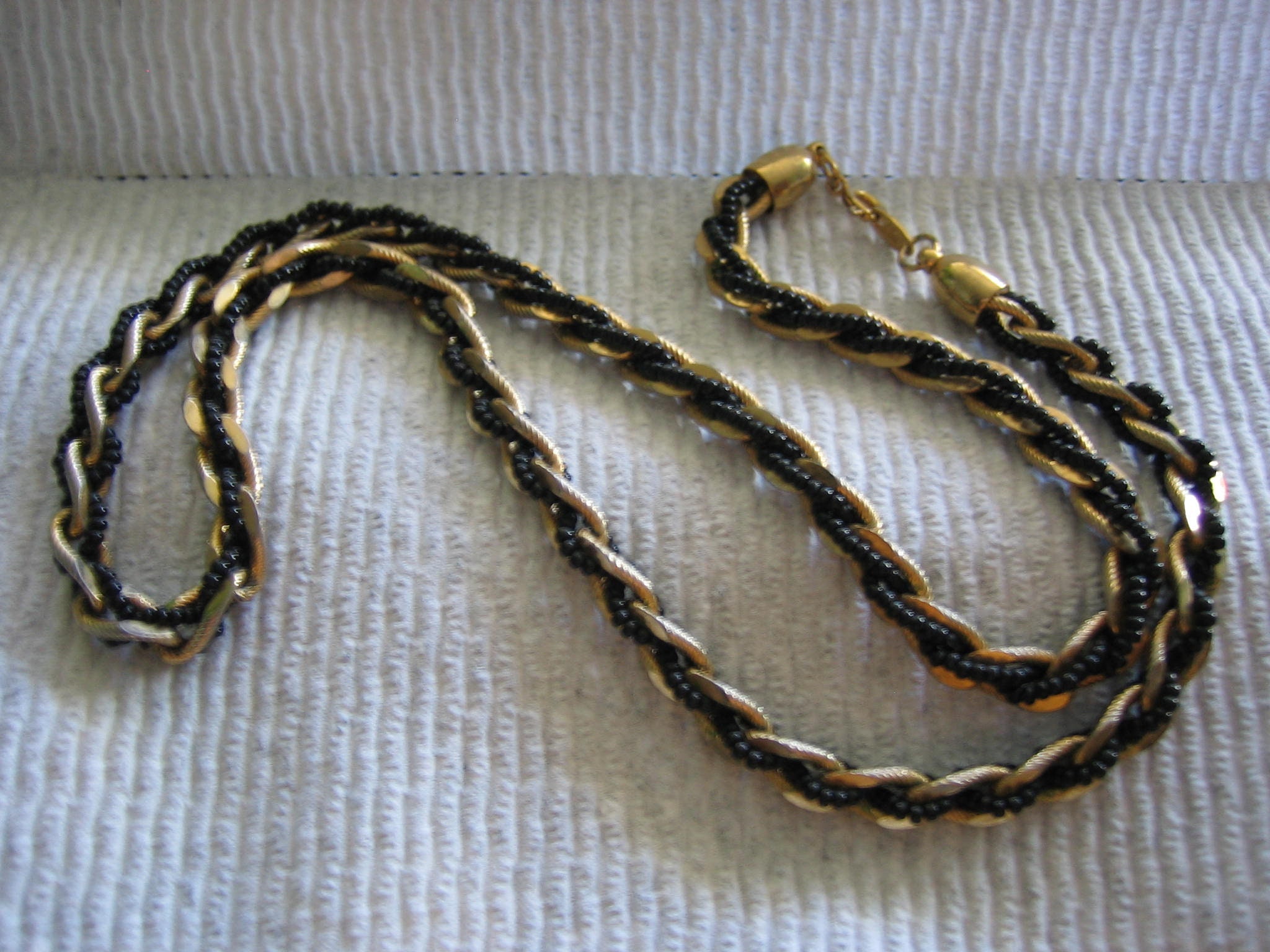 Vintage Trifari Twist Black \u0026 Gold 