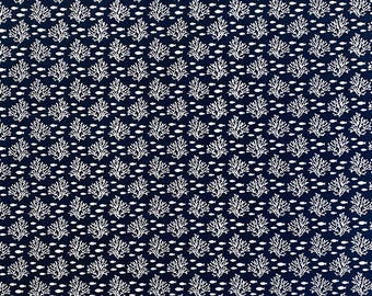 Tissu matelassé en coton bleu marine et blanc corail