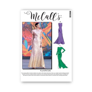 Pode incluir: Padrão de costura McCall's M8038 para um vestido longo e fluido com uma variedade de opções de decote e mangas. O padrão inclui múltiplas vistas com diferentes estilos, incluindo um vestido de lantejoulas douradas, um vestido roxo e um vestido verde. #LunaMcCalls