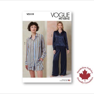 Peut inclure: Patron de couture Vogue Patterns pour pyjamas. Le patron présente deux ensembles de pyjamas : un avec une chemise et un short à rayures, et un autre avec une chemise et un pantalon de couleur unie. Conçu et imprimé aux États-Unis.