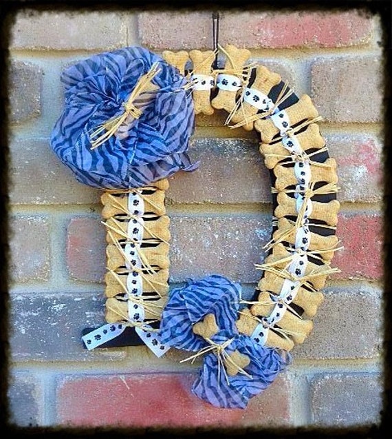 Items similar to Dog Wreath on Etsy