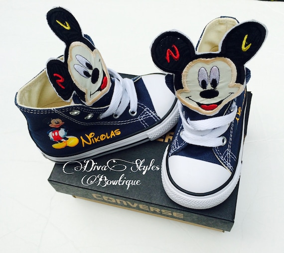 Disney, Mickey Mouse Converse scarpe, scarpe per bambini compleanno, vestito di partito di compleanno, Disney mandrini da hallwayzdesigns Disney, Mickey Mouse Converse scarpe, scarpe per bambini compleanno, vestito di partito di compleanno, Disney mandrini da hallwayzdesigns