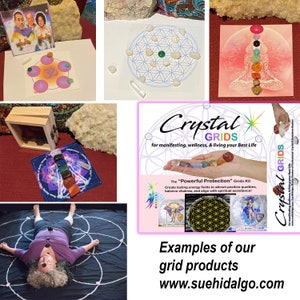 Puede incluir: Una tarjeta rosa y blanca con la palabra "Om" en el centro rodeada de siete cristales coloridos. La tarjeta est&aacute; sobre una superficie rosa con un borde blanco. Las palabras "Crystal Grids" est&aacute;n escritas en rosa y blanco sobre un fondo rosa. El texto "for manifesting, wellness, & living your Best Life" est&aacute; escrito en blanco sobre un fondo rosa. El texto "The "Powerful Protection" Grids Kit" est&aacute; escrito en blanco sobre un fondo rosa. El texto "Create lasting energy fields to attract positive qualities, balance chakras, and align with spiritual assistance!" est&aacute; escrito en blanco sobre un fondo rosa. El texto "Examples of our grid products" est&aacute; escrito en blanco sobre un fondo rosa. El texto "www.suehidalgo.com" est&aacute; escrito en blanco sobre un fondo rosa.