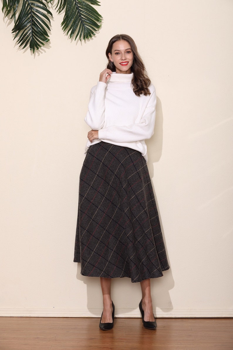 Grey Wool Embroidered High Waisted Skirt For Women Ideal Spring Wardrobe Essential Chic Fashion