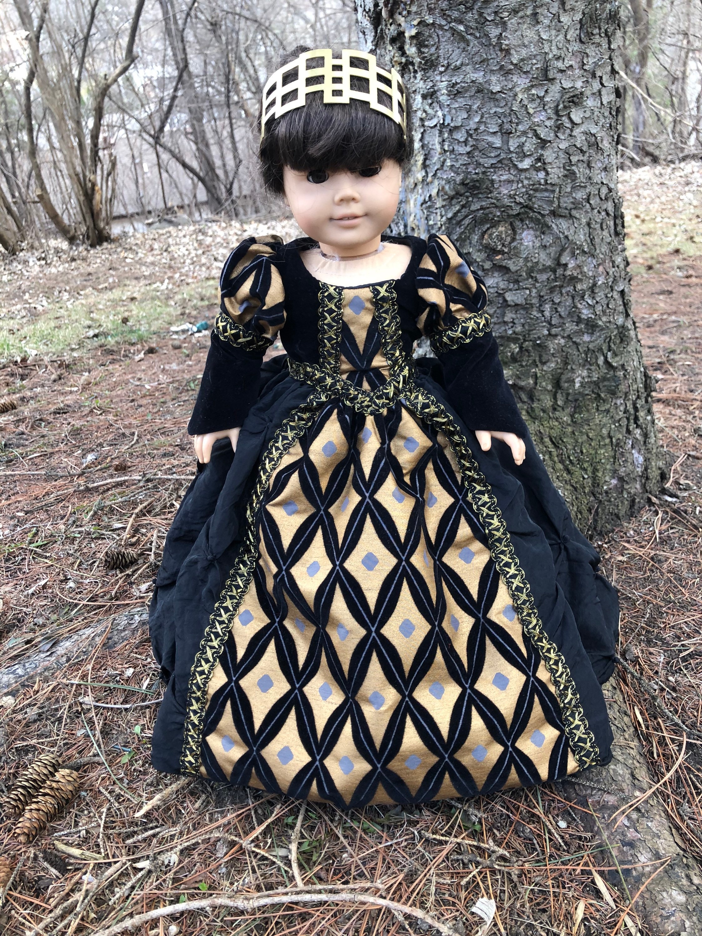 Black and Gold Renaissance Dress - Etsy