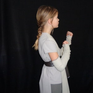 Rey Costume from Star Wars for Girls with Cuff image 2