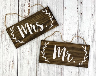 Mr. and Mrs. Rustic Wood Wedding Signs, Wedding Photo Prop, Wedding Decoration, Mr. and Mrs. Wood Chair Signs, Style A