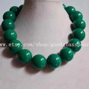 Big Green beaded necklace, 24mm green beads necklace, green choker necklace, light weight big beads necklace, statement necklace
