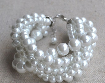 pearl bracelet,five strands pearl bracelet, white pearls bracelet,bridesmaids bracelet,glass pearls bracelet,wedding pearl bracelets