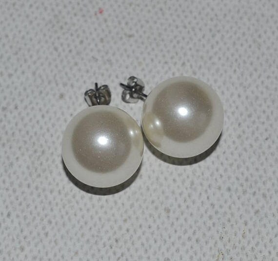 big fake pearl earrings
