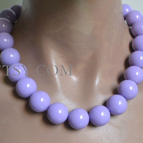 Collier de perles violet clair, collier de perles lilas de 20 mm, perle de résine haute quantité, collier de déclaration, collier de grosses perles, collier étrangleur