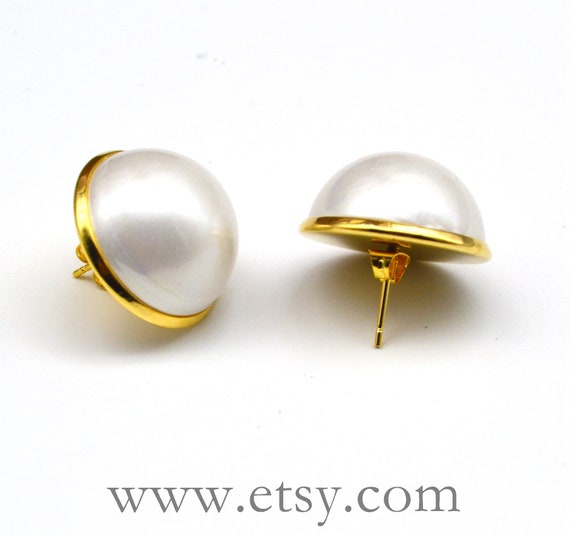 18mm Big White Pearl With Gold Post Earrings half Dome Pearl