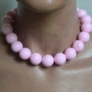 Big White Beaded Necklace, 20 Mm White Resin Beads Necklace