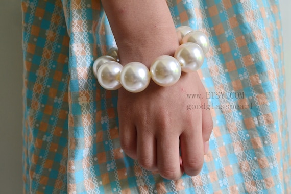 White Beaded Bracelets/Magnesite Bracelet/Pearls/Gold | Stacks & Solos –  Strands and Bands by Fran