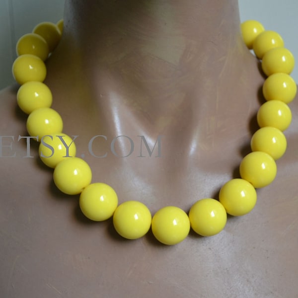 Gelbe Perlen Halskette, 20 mm gelbe Perlen Halskette, Hohe Quantität Harz Perle, Statement Halskette, große gelbe Halskette, Choker Halskette