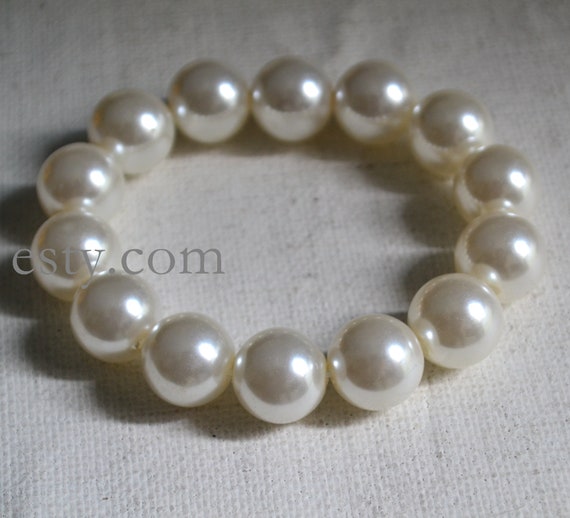 14mm Pearl Bracelet, Big Pearl Bracelets, Pearls Elastic Bracelet, Ivory Pearl  Beaded Bracelet, Statement Bracelet, Bridesmaid Gift 