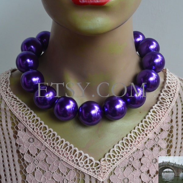 Collier choker violet, collier de perles violettes de 28mm, collier de perles pourpres, collier de perles en plastique léger, collier statement