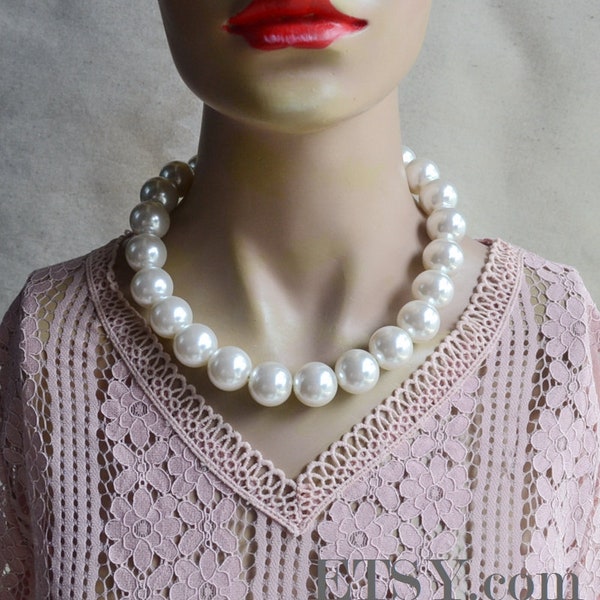 20mm ivory pearl necklace, single strand pearl necklace, light weight plastics pearl necklace, woman necklace, statement necklace