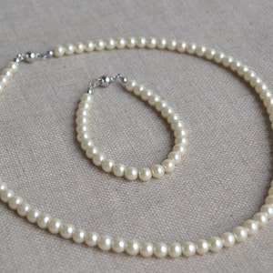 flower girl set, pearl set, pearl necklace pearl bracelet set, wedding jewelry set, bridesmaids jewelry set, select pearl&#39;s color
