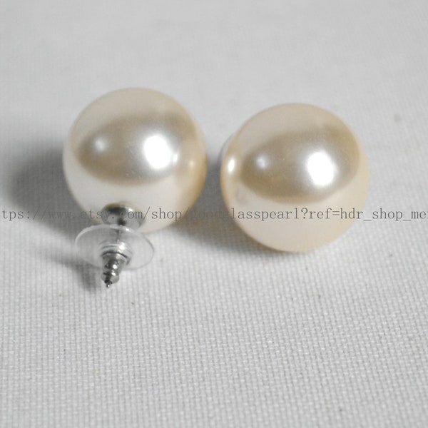 20mm Pearl Earrings Stud,cream ivory Pearl Earrings, women earrings,big plastics pearl earring,Faux Pearl Stud Earring, Light Pearl Earrings