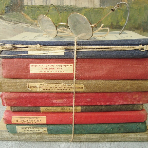 Lot de huit livres d'école anciens pour déco shabby chic