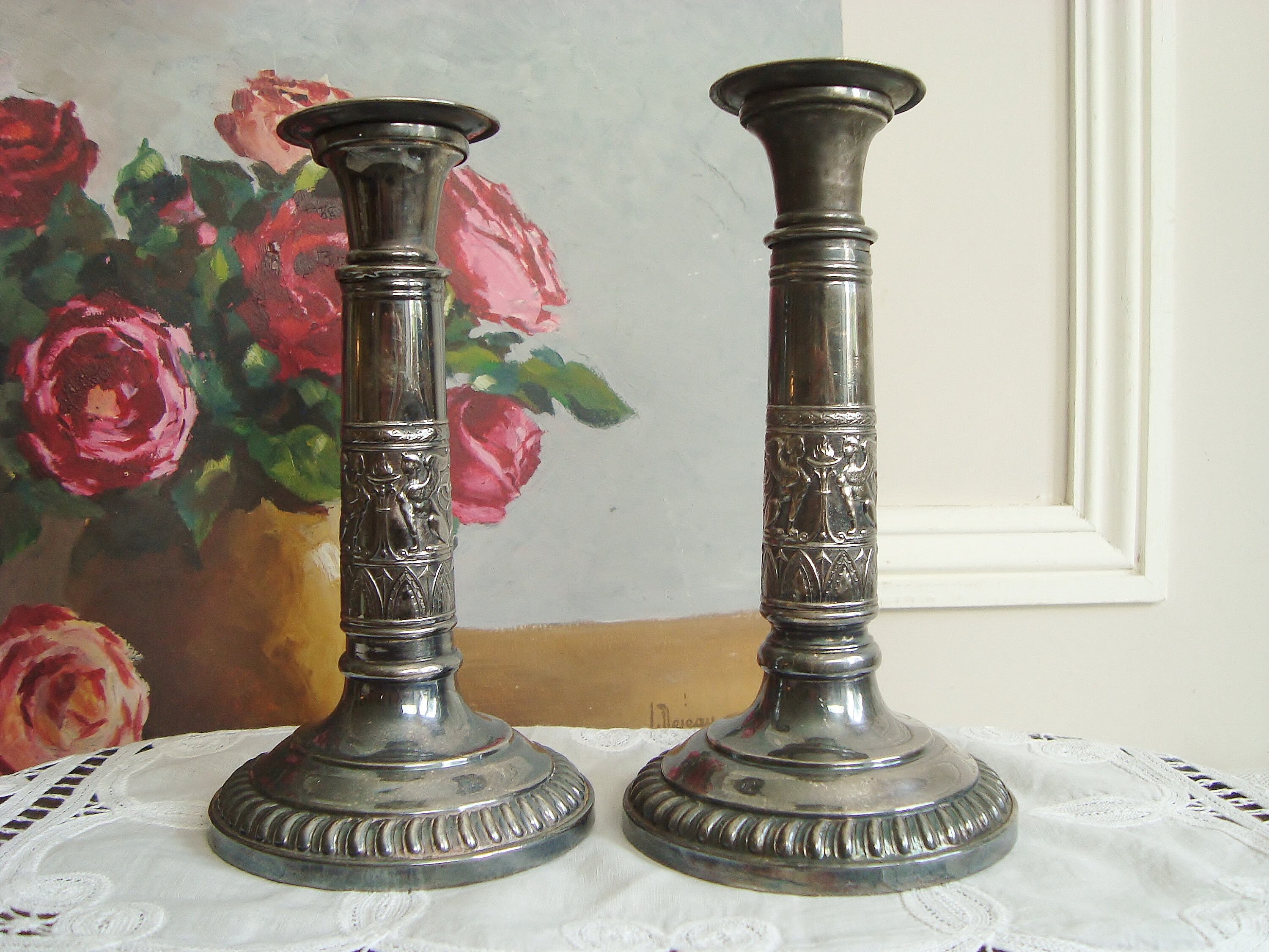 Paire Bougeoirs Anciens en Metal Argenté Motifs de Sphinx