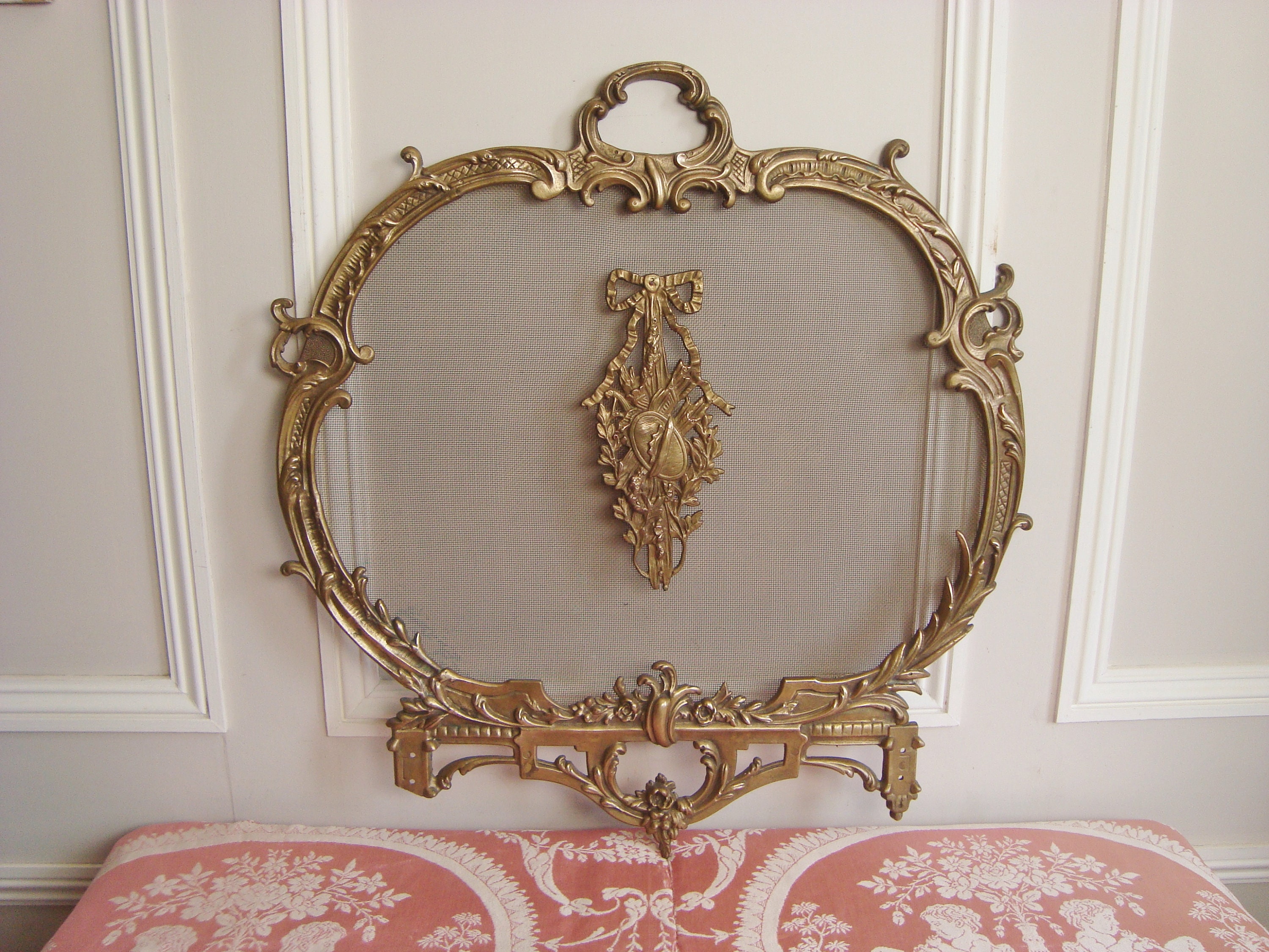 Pare-Feu Ancien en Bronze avec Motifs Louis Xvi à Restaurer