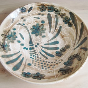Large ceramic bowl signed Maja with bird and floral motifs country style decoration