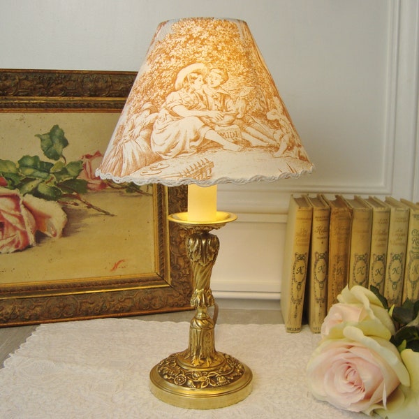Lampe roses françaises en bronze de qualité avec un abat-jour fait main en toile de Jouy