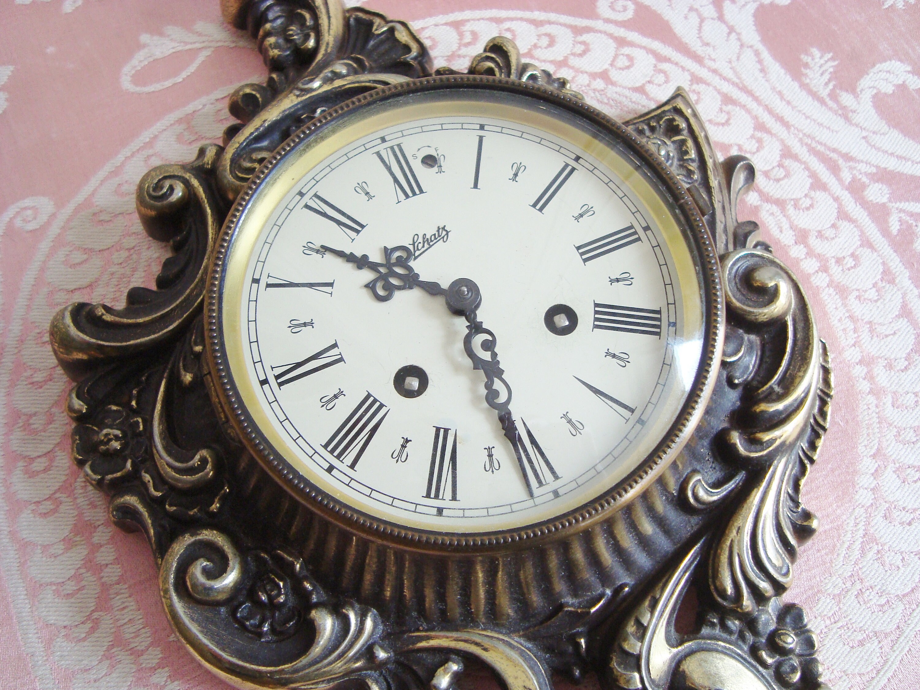 Pendule Schatz Vintage Style Rocaille à Restaurer