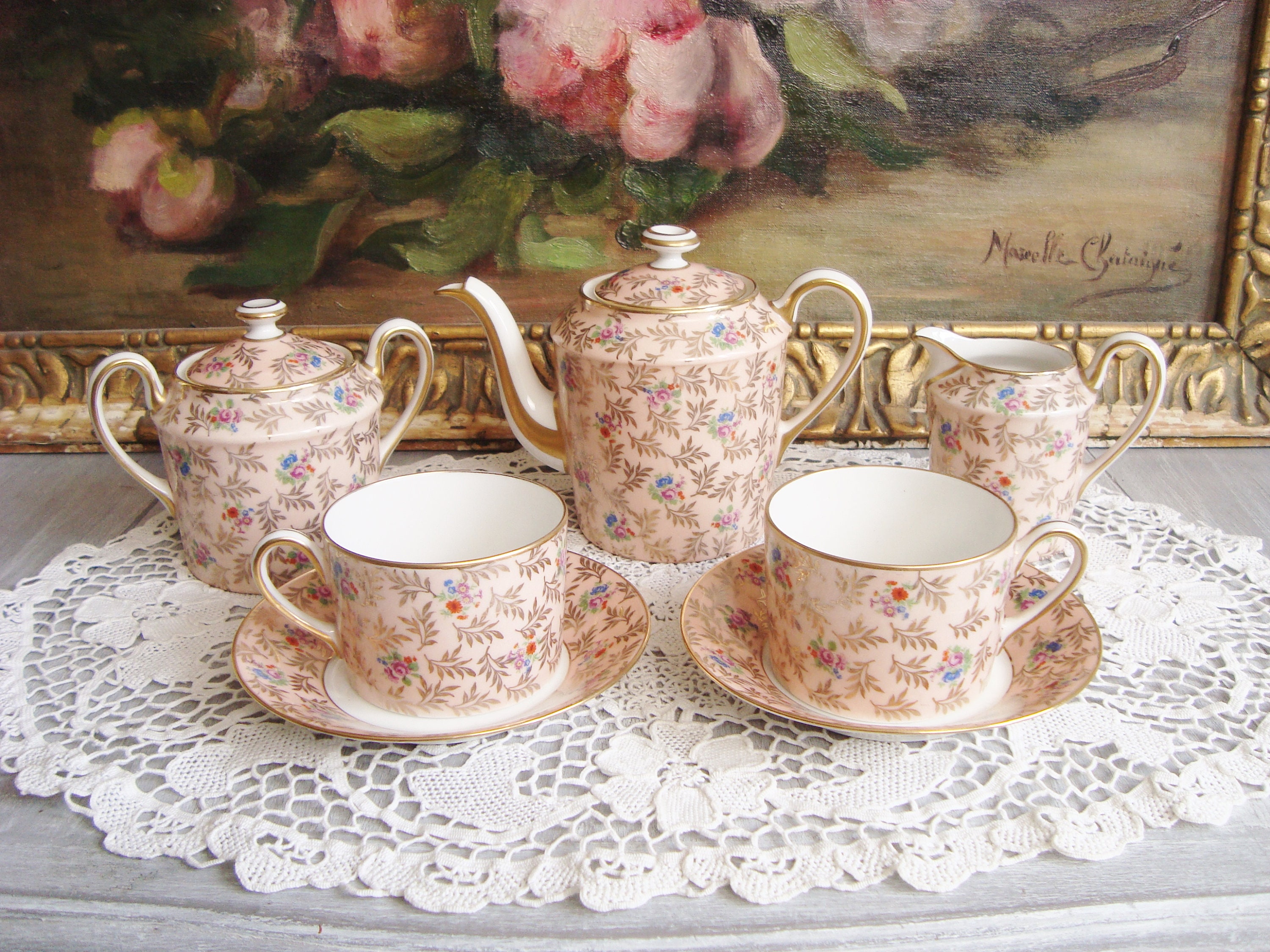 Thé Français Millésimé Pour Deux Serti en Porcelaine de Limoges Jean Boyer Jolies Fleurs Des Années 