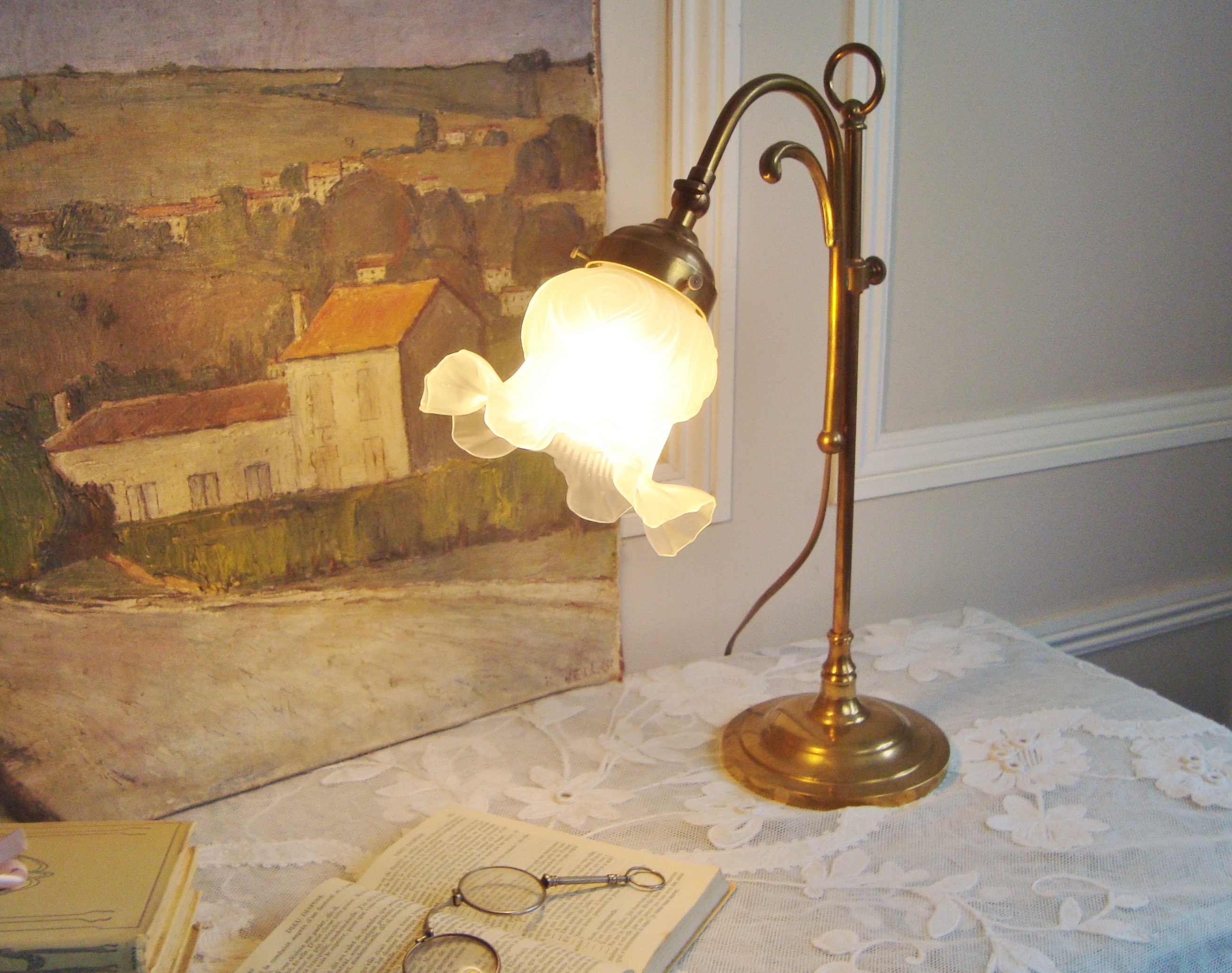 Lampe d'étude Réglable en Laiton Vintage avec Un Élégant Abat-Jour Verre