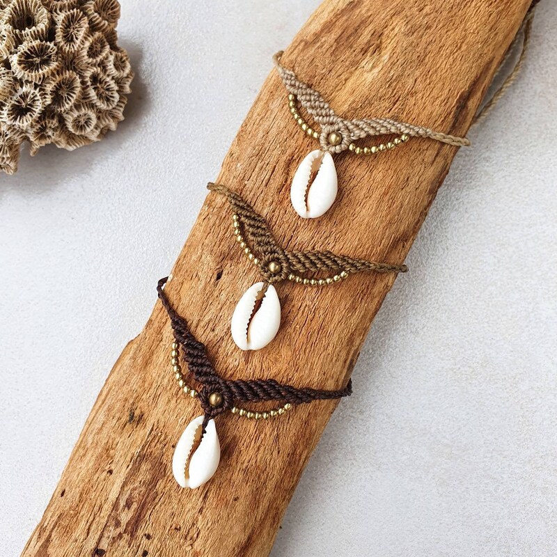 Choker With Sea Shell.