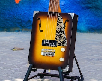 Howlin Rooster Model CBG6E- Coodercaster