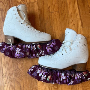 Medium/Large Skate Soakers - "Plum Garden" -  Cotton Flower Skate Soakers with Purple Microfiber Interior and Metallic Gold Accent