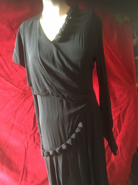 Lovely Vintage 1940s long black dress, attached "… - image 6