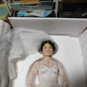 doll dressed in princess catherine weddding dress Danbury Mint Princess Kate Bride Doll - Princess Catherine Doll - Limited Edition Collectors Figure - Royal Doll Collectors - Porcelain