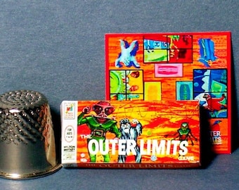 The Outer Limits Game 1960er Jahre - Dollhouse Miniature - 1:12 - Spielbox und Spielbrett - 1960er Dollhouse Outer Limits Spielspielzeug