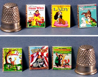 Films Disney des années 1950 - 6 petits livres dorés - maison de poupée miniature - échelle 1:12 - livres pour chambre d'enfant maison de poupée - Bambi, Blanche-Neige, Dumbo, plus