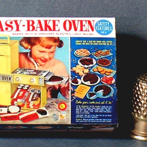 Easy Bake Oven Box 1964 - Dollhouse Miniature - 1:12 scale - Dollhouse accessory  - 1960s Dollhouse girl toy box - Miniature box replica