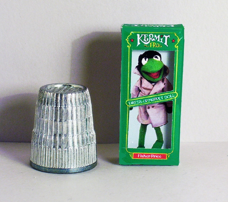 frog in the box toy
