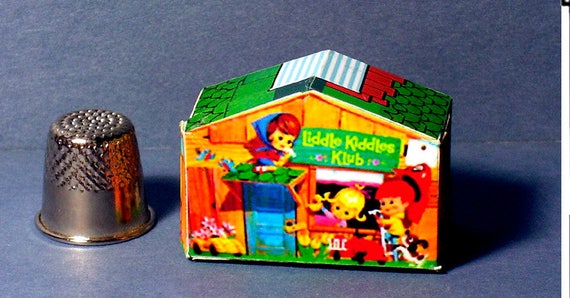 Little kiddles doll house top