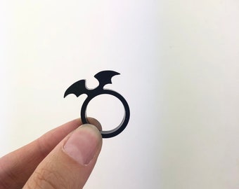 Bat wings ring, black bat ring, resin ring, handmade jewellery, Halloween jewelry, black jewellery, statement ring, Christmas present, goth