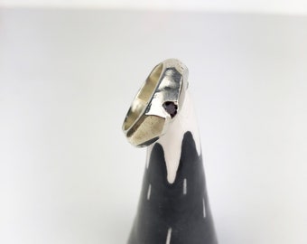 Silver and ruby ring, sterling silver ring, sandcast ruby ring, silver cast jewellery, handmade jewelry, geometric jewellery,