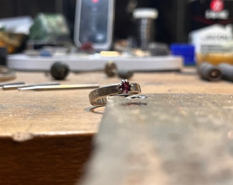 Sterling silver garnet ring, stone set ring, crown set ring, semi precious jewellery, stone jewelry, silver claws, rhodalite garnet