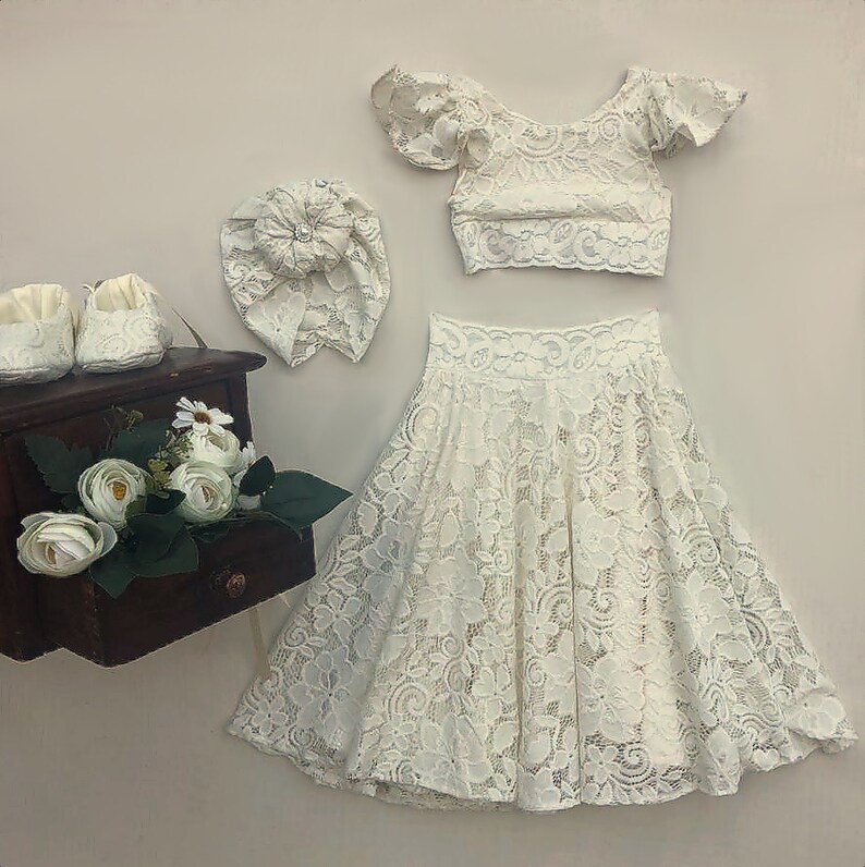 ivory lace skirt outfit