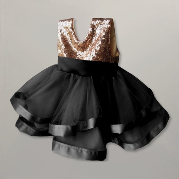 Vestido negro para niñas Vestido formal dorado y negro - Etsy México Vestido negro para niñas Vestido formal dorado y negro - Etsy México
